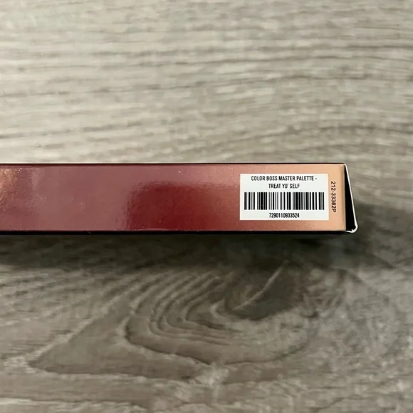 ILMAKIAGE Color Boss Master Palette - Treat Yo’ Self 1001 - Picture 6 of 10